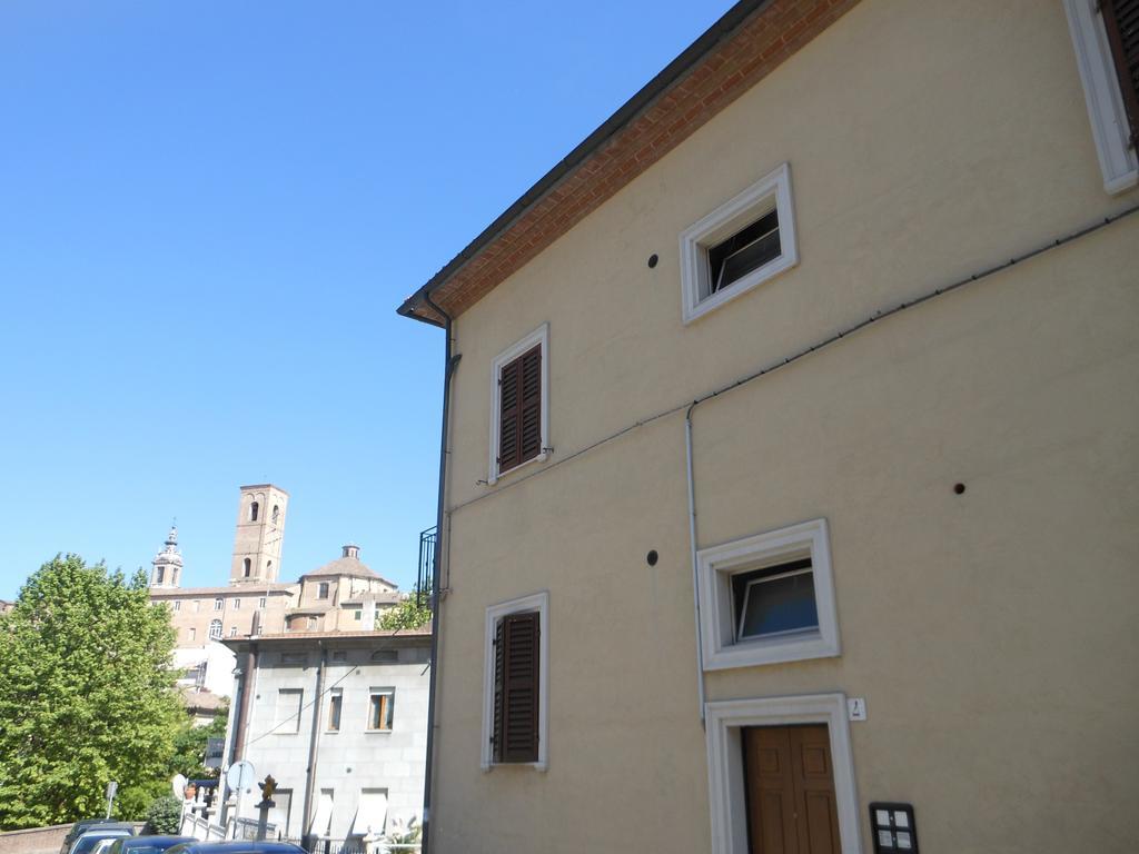 B&B La Luna dal Borgo Iesi Habitación foto